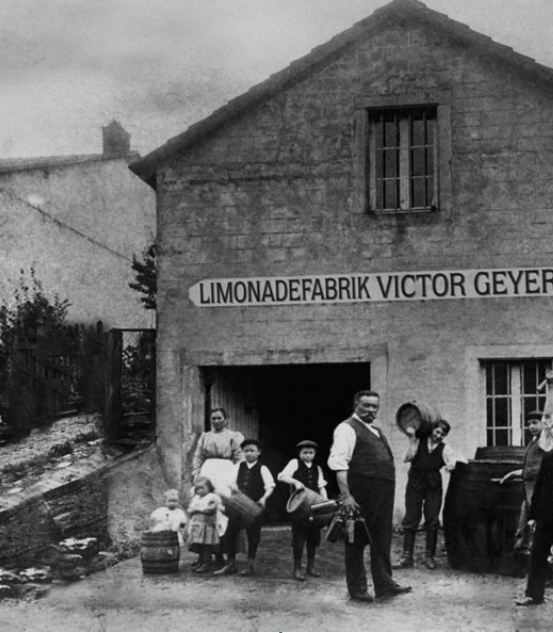 Limonadefabrik Victor Geyer - the original Lorina lemonade factory, founded in 1895 in France